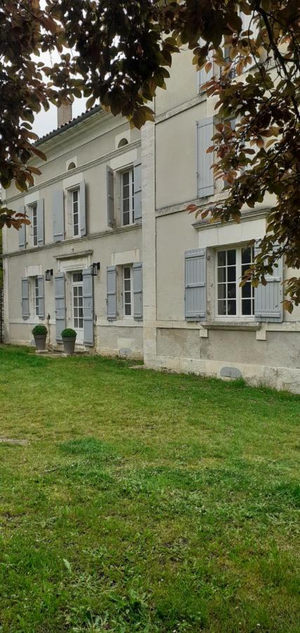Maison Blanche Cherval Exteriör bild